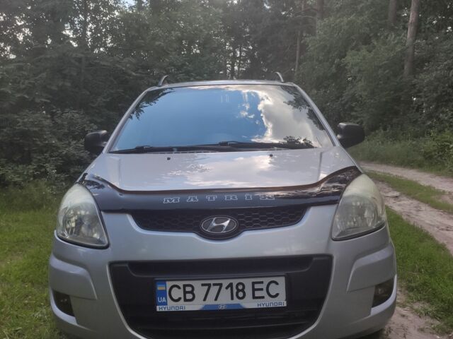 Серый Хендай Матрикс, объемом двигателя 1.5 л и пробегом 213 тыс. км за 4999 $, фото 1 на Automoto.ua