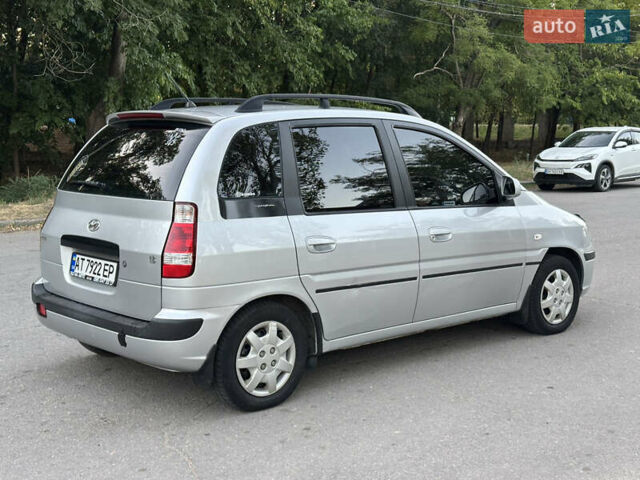 Сірий Хендай Матрікс, об'ємом двигуна 1.8 л та пробігом 156 тис. км за 4600 $, фото 16 на Automoto.ua