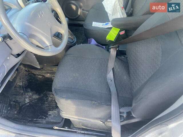 Сірий Хендай Матрікс, об'ємом двигуна 1.6 л та пробігом 155 тис. км за 3000 $, фото 8 на Automoto.ua