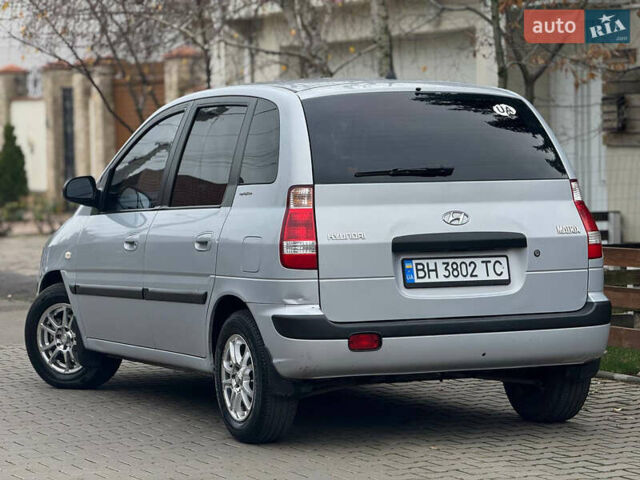 Серый Хендай Матрикс, объемом двигателя 1.6 л и пробегом 229 тыс. км за 3800 $, фото 9 на Automoto.ua