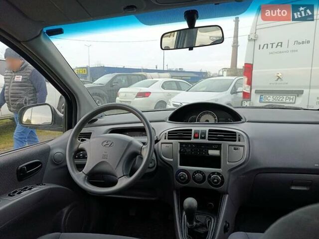 Сірий Хендай Матрікс, об'ємом двигуна 1.6 л та пробігом 245 тис. км за 1300 $, фото 7 на Automoto.ua