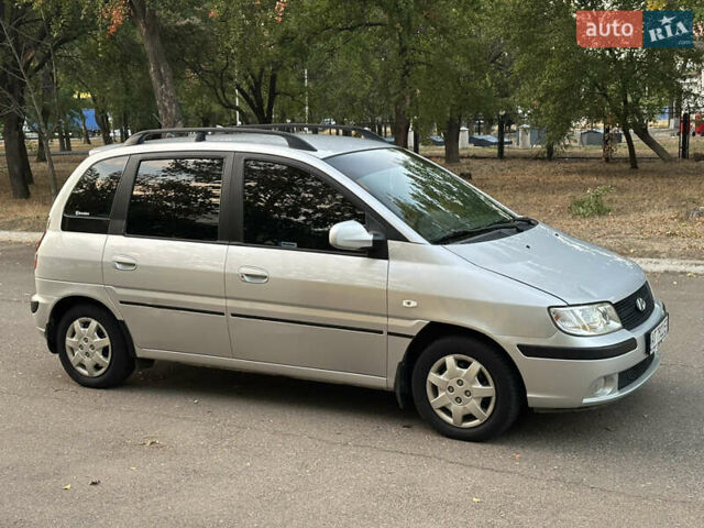 Сірий Хендай Матрікс, об'ємом двигуна 1.8 л та пробігом 156 тис. км за 4600 $, фото 15 на Automoto.ua