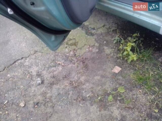 Сірий Хендай Матрікс, об'ємом двигуна 1.6 л та пробігом 126 тис. км за 2500 $, фото 7 на Automoto.ua