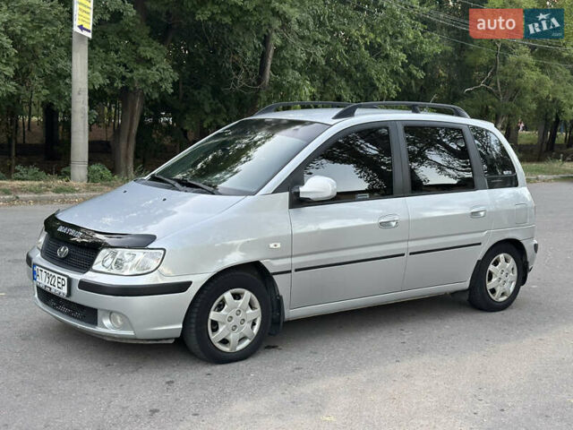 Сірий Хендай Матрікс, об'ємом двигуна 1.8 л та пробігом 156 тис. км за 4600 $, фото 6 на Automoto.ua