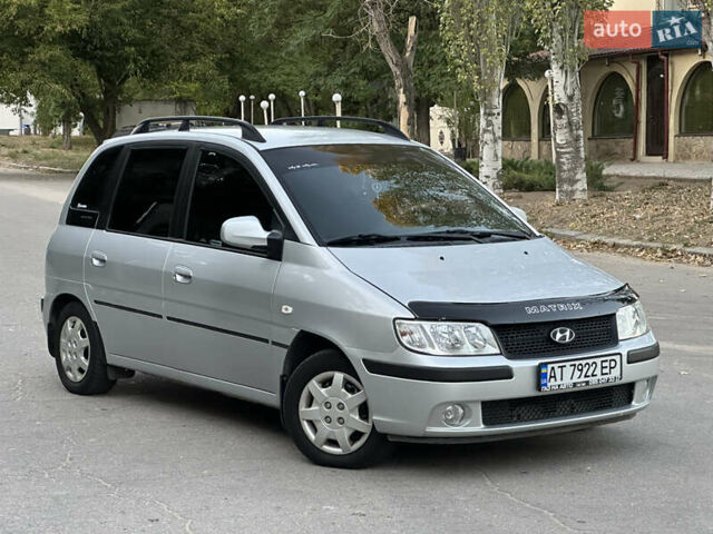 Сірий Хендай Матрікс, об'ємом двигуна 1.8 л та пробігом 156 тис. км за 4600 $, фото 2 на Automoto.ua