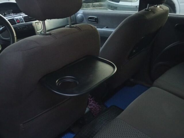 Серый Хендай Матрикс, объемом двигателя 1.6 л и пробегом 275 тыс. км за 4499 $, фото 16 на Automoto.ua