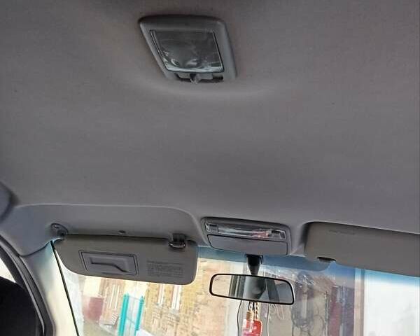 Серый Хендай Матрикс, объемом двигателя 1.6 л и пробегом 150 тыс. км за 3000 $, фото 5 на Automoto.ua