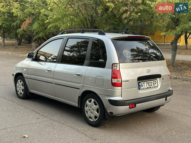 Сірий Хендай Матрікс, об'ємом двигуна 1.8 л та пробігом 156 тис. км за 4600 $, фото 6 на Automoto.ua