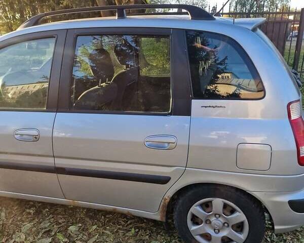 Хендай Матрікс 2006 у Івано-Франківську на Automoto.ua Сірий Хендай Матрікс, об'ємом двигуна 1.8 л та пробігом 240 тис. км за 2700 $, фото 13 на Automoto.ua