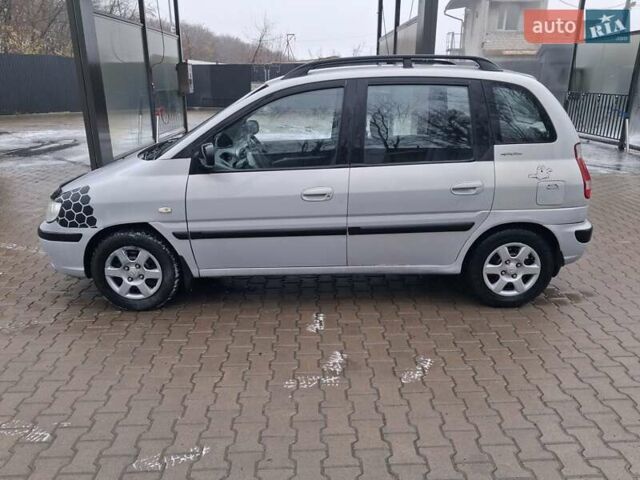 Сірий Хендай Матрікс, об'ємом двигуна 1.6 л та пробігом 246 тис. км за 2499 $, фото 3 на Automoto.ua