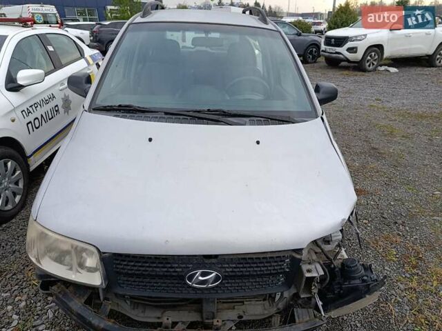 Сірий Хендай Матрікс, об'ємом двигуна 1.6 л та пробігом 245 тис. км за 1300 $, фото 3 на Automoto.ua