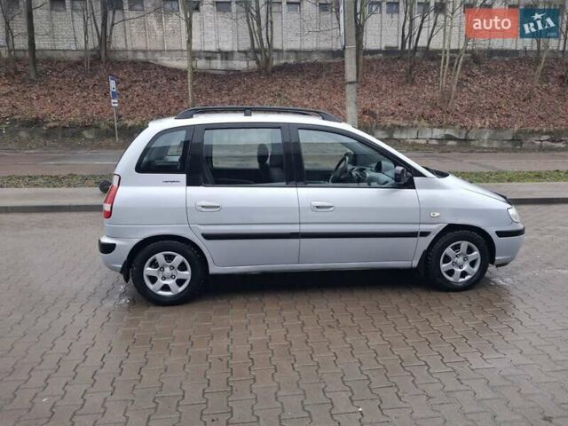 Сірий Хендай Матрікс, об'ємом двигуна 1.6 л та пробігом 246 тис. км за 2499 $, фото 7 на Automoto.ua