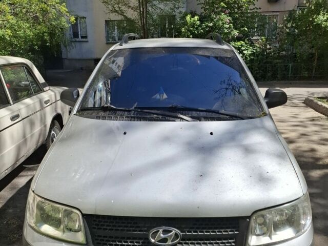 Сірий Хендай Матрікс, об'ємом двигуна 1.8 л та пробігом 196 тис. км за 5500 $, фото 2 на Automoto.ua