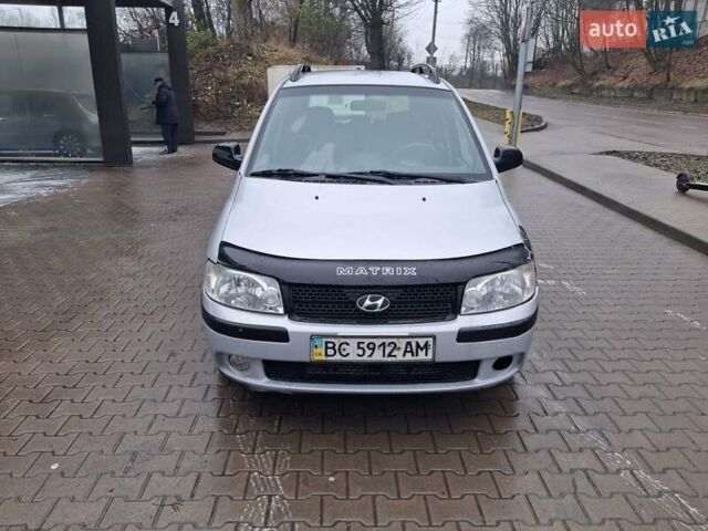 Сірий Хендай Матрікс, об'ємом двигуна 1.6 л та пробігом 246 тис. км за 2499 $, фото 1 на Automoto.ua