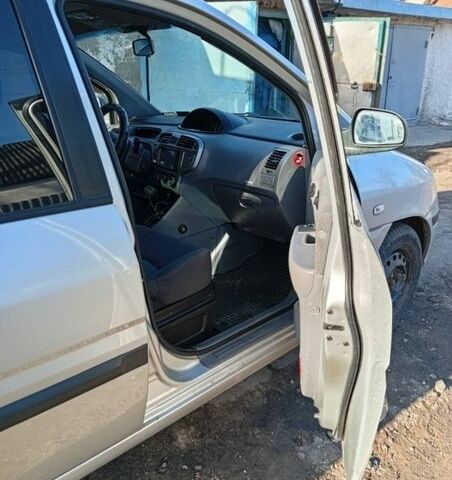 Сірий Хендай Матрікс, об'ємом двигуна 1.8 л та пробігом 210 тис. км за 4600 $, фото 7 на Automoto.ua