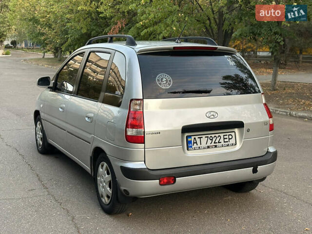 Сірий Хендай Матрікс, об'ємом двигуна 1.8 л та пробігом 156 тис. км за 4600 $, фото 5 на Automoto.ua