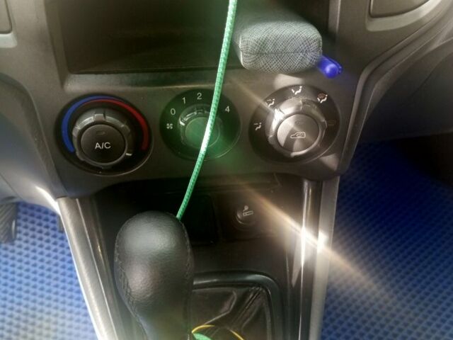 Серый Хендай Матрикс, объемом двигателя 1.6 л и пробегом 275 тыс. км за 4499 $, фото 3 на Automoto.ua