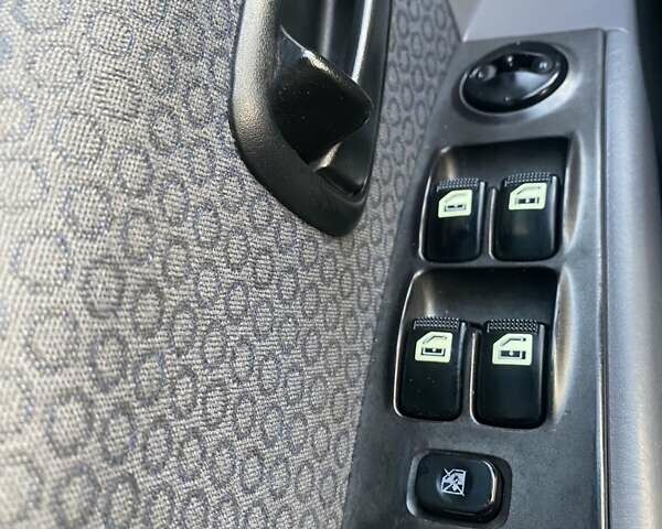 Хендай Матрікс 2006 у Тернополі на Automoto.ua Сірий Хендай Матрікс, об'ємом двигуна 1.6 л та пробігом 105 тис. км за 3900 $, фото 6 на Automoto.ua