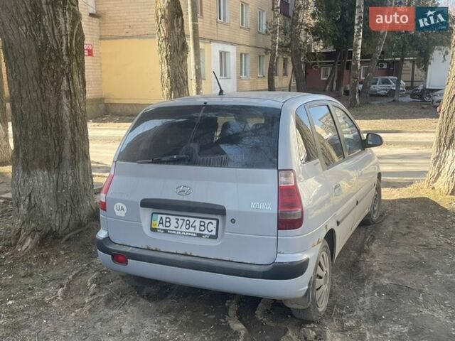Сірий Хендай Матрікс, об'ємом двигуна 1.6 л та пробігом 270 тис. км за 2950 $, фото 1 на Automoto.ua