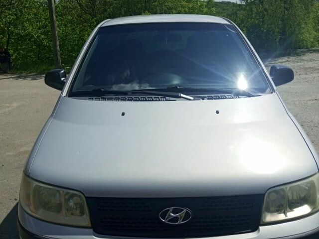 Серый Хендай Матрикс, объемом двигателя 1.6 л и пробегом 275 тыс. км за 4499 $, фото 7 на Automoto.ua