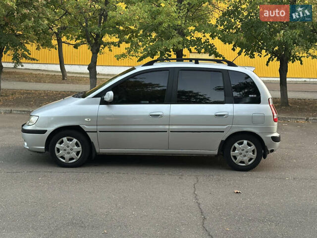 Сірий Хендай Матрікс, об'ємом двигуна 1.8 л та пробігом 156 тис. км за 4600 $, фото 8 на Automoto.ua