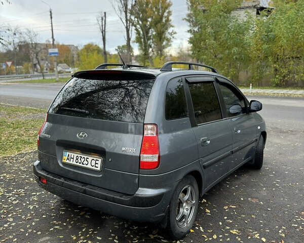 Сірий Хендай Матрікс, об'ємом двигуна 1.6 л та пробігом 130 тис. км за 3700 $, фото 2 на Automoto.ua