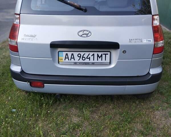 Хендай Матрикс 2007 в Киеве на Automoto.ua Серый Хендай Матрикс, объемом двигателя 1.6 л и пробегом 190 тыс. км за 3400 $, фото 1 на Automoto.ua
