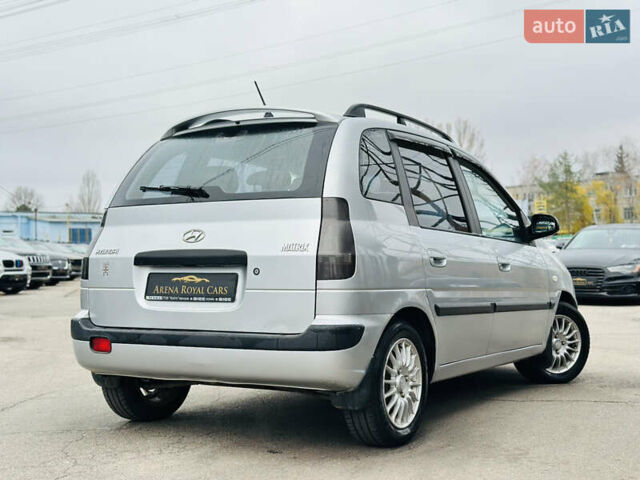 Сірий Хендай Матрікс, об'ємом двигуна 1.6 л та пробігом 220 тис. км за 4300 $, фото 1 на Automoto.ua