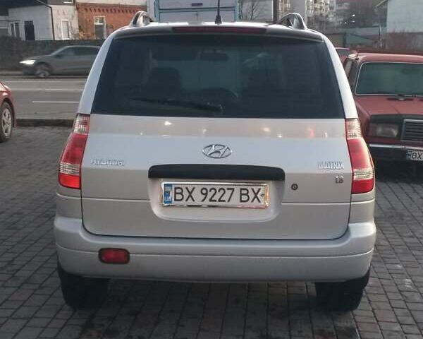 Серый Хендай Матрикс, объемом двигателя 1.8 л и пробегом 177 тыс. км за 5700 $, фото 16 на Automoto.ua