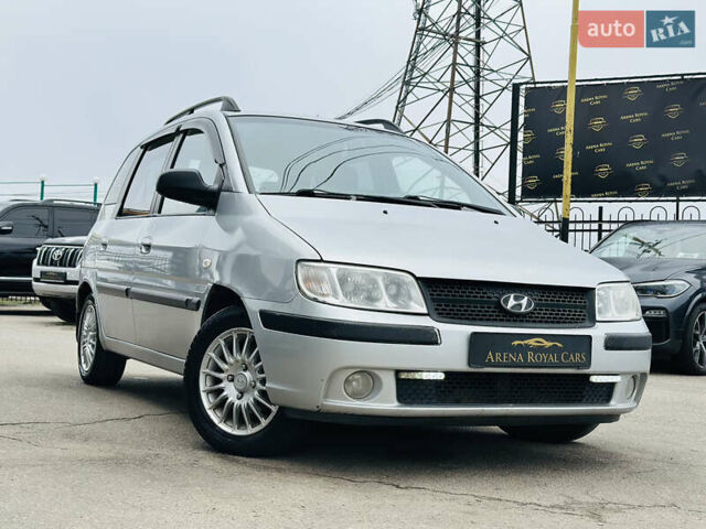 Сірий Хендай Матрікс, об'ємом двигуна 1.6 л та пробігом 220 тис. км за 4300 $, фото 2 на Automoto.ua