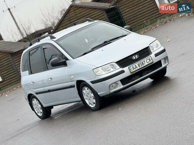 Сірий Хендай Матрікс, об'ємом двигуна 1.6 л та пробігом 147 тис. км за 4800 $, фото 24 на Automoto.ua