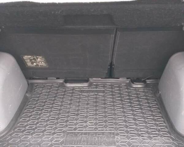 Серый Хендай Матрикс, объемом двигателя 1.8 л и пробегом 177 тыс. км за 5700 $, фото 11 на Automoto.ua