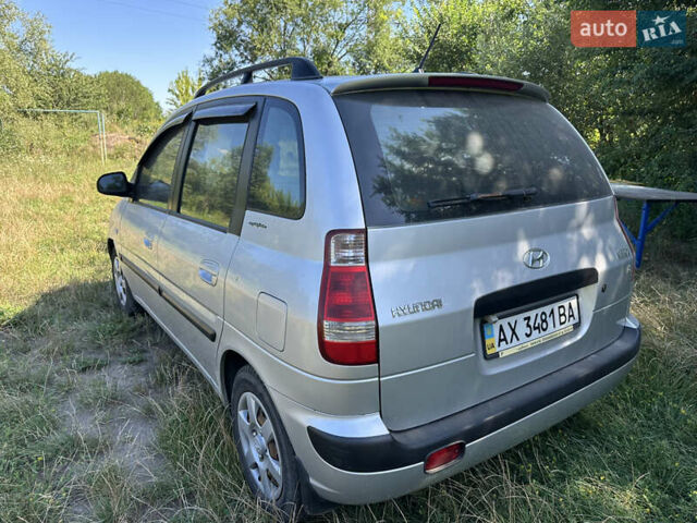 Серый Хендай Матрикс, объемом двигателя 1.8 л и пробегом 134 тыс. км за 4100 $, фото 3 на Automoto.ua