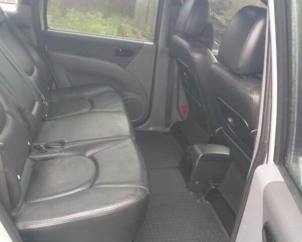 Серый Хендай Матрикс, объемом двигателя 1.8 л и пробегом 177 тыс. км за 5700 $, фото 12 на Automoto.ua