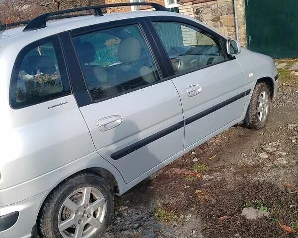 Сірий Хендай Матрікс, об'ємом двигуна 1.6 л та пробігом 182 тис. км за 3500 $, фото 6 на Automoto.ua