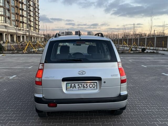 Сірий Хендай Матрікс, об'ємом двигуна 1.6 л та пробігом 230 тис. км за 3500 $, фото 7 на Automoto.ua