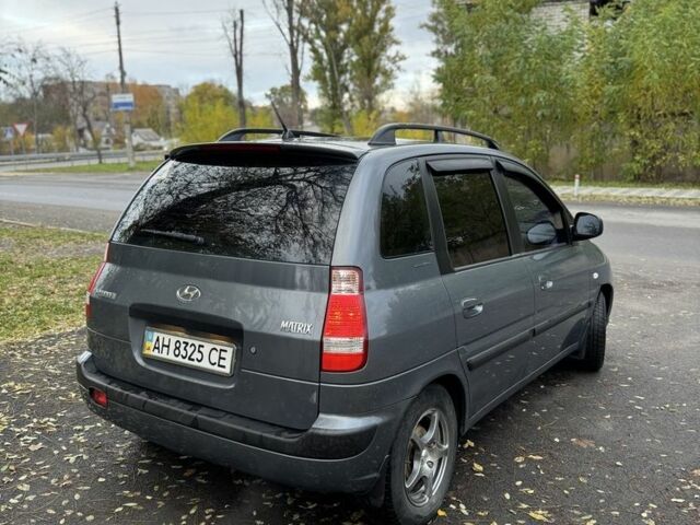 Хендай Матрікс 2007 у Черкасах на Automoto.ua Сірий Хендай Матрікс, об'ємом двигуна 1.6 л та пробігом 130 тис. км за 3700 $, фото 2 на Automoto.ua