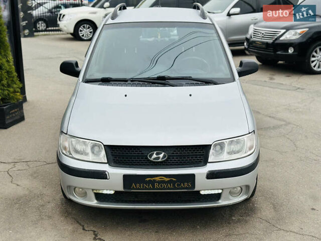 Сірий Хендай Матрікс, об'ємом двигуна 1.6 л та пробігом 220 тис. км за 4300 $, фото 7 на Automoto.ua