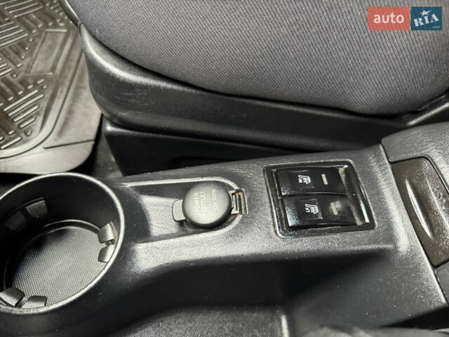 Сірий Хендай Матрікс, об'ємом двигуна 1.6 л та пробігом 147 тис. км за 4800 $, фото 36 на Automoto.ua