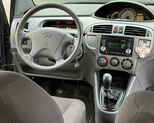 Сірий Хендай Матрікс, об'ємом двигуна 1.6 л та пробігом 130 тис. км за 3700 $, фото 9 на Automoto.ua