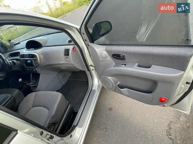 Сірий Хендай Матрікс, об'ємом двигуна 1.6 л та пробігом 127 тис. км за 4800 $, фото 12 на Automoto.ua