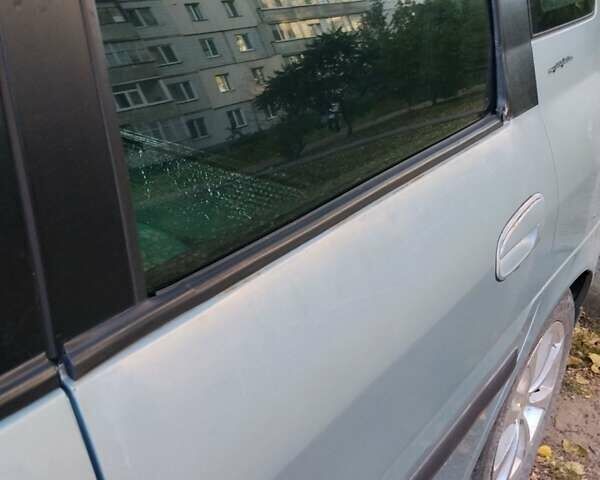 Сірий Хендай Матрікс, об'ємом двигуна 1.49 л та пробігом 150 тис. км за 4200 $, фото 6 на Automoto.ua