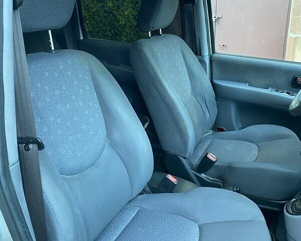 Серый Хендай Матрикс, объемом двигателя 1.5 л и пробегом 149 тыс. км за 3300 $, фото 8 на Automoto.ua