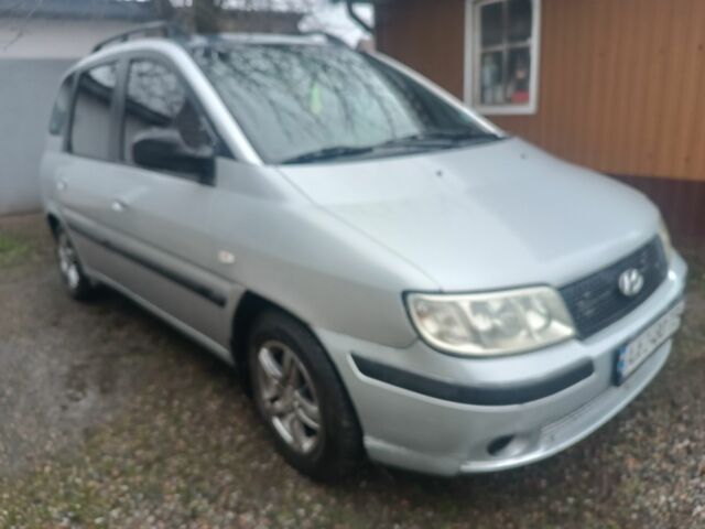 Сірий Хендай Матрікс, об'ємом двигуна 1.6 л та пробігом 400 тис. км за 2500 $, фото 1 на Automoto.ua