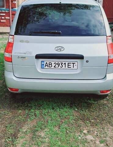 Серый Хендай Матрикс, объемом двигателя 1.6 л и пробегом 225 тыс. км за 4900 $, фото 4 на Automoto.ua