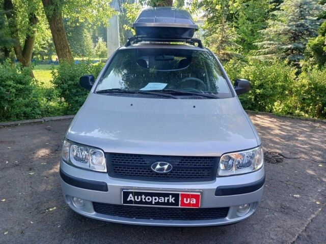 Серый Хендай Матрикс, объемом двигателя 1.8 л и пробегом 224 тыс. км за 4490 $, фото 1 на Automoto.ua