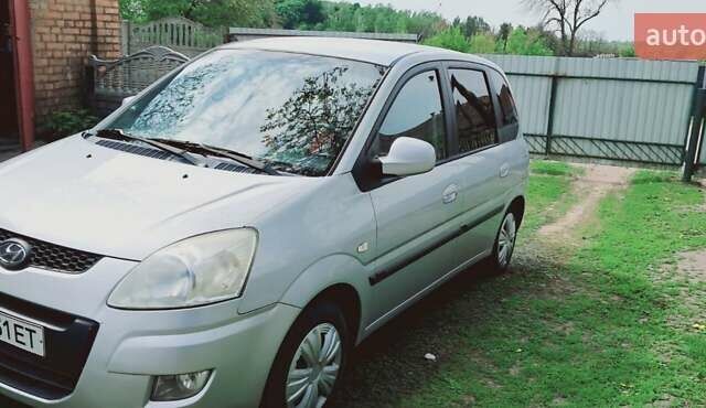 Серый Хендай Матрикс, объемом двигателя 1.6 л и пробегом 225 тыс. км за 4900 $, фото 7 на Automoto.ua