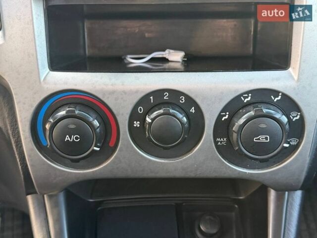 Сірий Хендай Матрікс, об'ємом двигуна 1.5 л та пробігом 275 тис. км за 5700 $, фото 17 на Automoto.ua