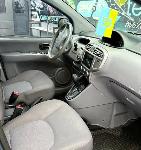 Сірий Хендай Матрікс, об'ємом двигуна 1.8 л та пробігом 190 тис. км за 5000 $, фото 12 на Automoto.ua