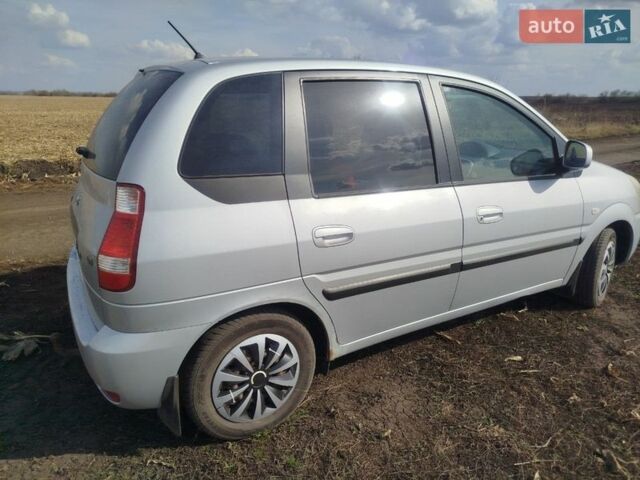 Серый Хендай Матрикс, объемом двигателя 1.5 л и пробегом 293 тыс. км за 4499 $, фото 6 на Automoto.ua